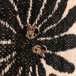 Disney Jewelry - Minnie Mouse earrings! ❤️🖤‼️ Disney Jewelry - Minnie Mouse earrings! ❤️🖤‼️